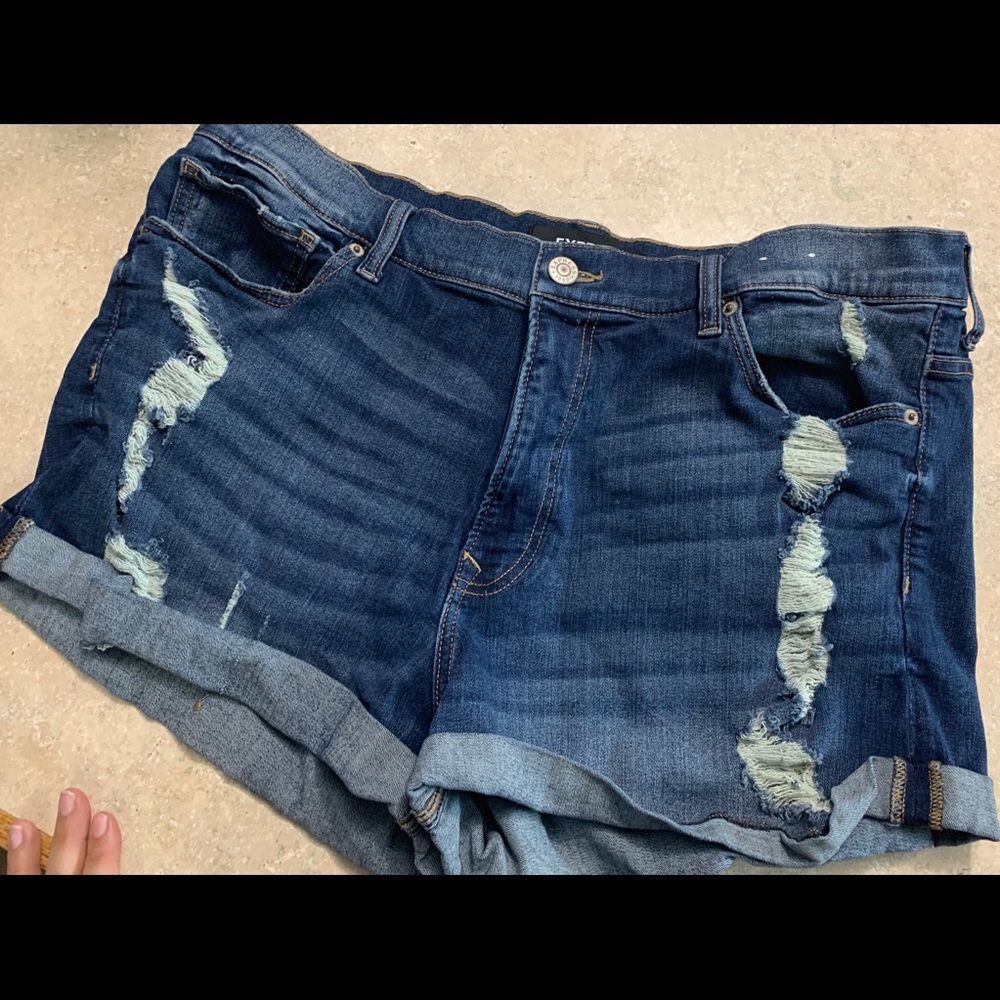 Express shorts size 16